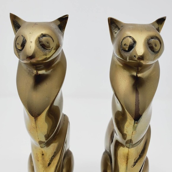 Mid-Century Brass Pair of Cat Statue Home Decor - Picture 6 of 7